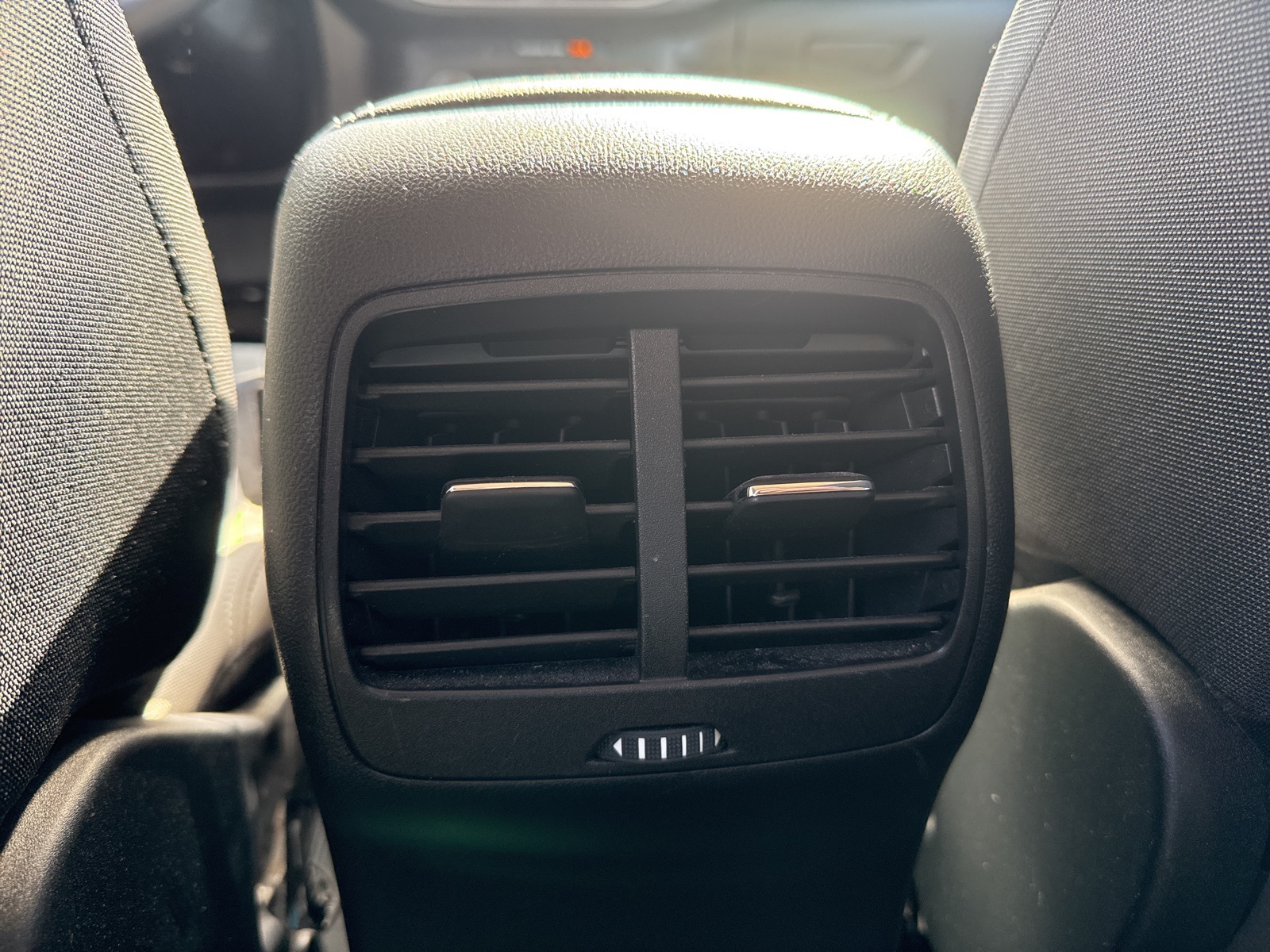 2020 Ford Escape SE photo 21