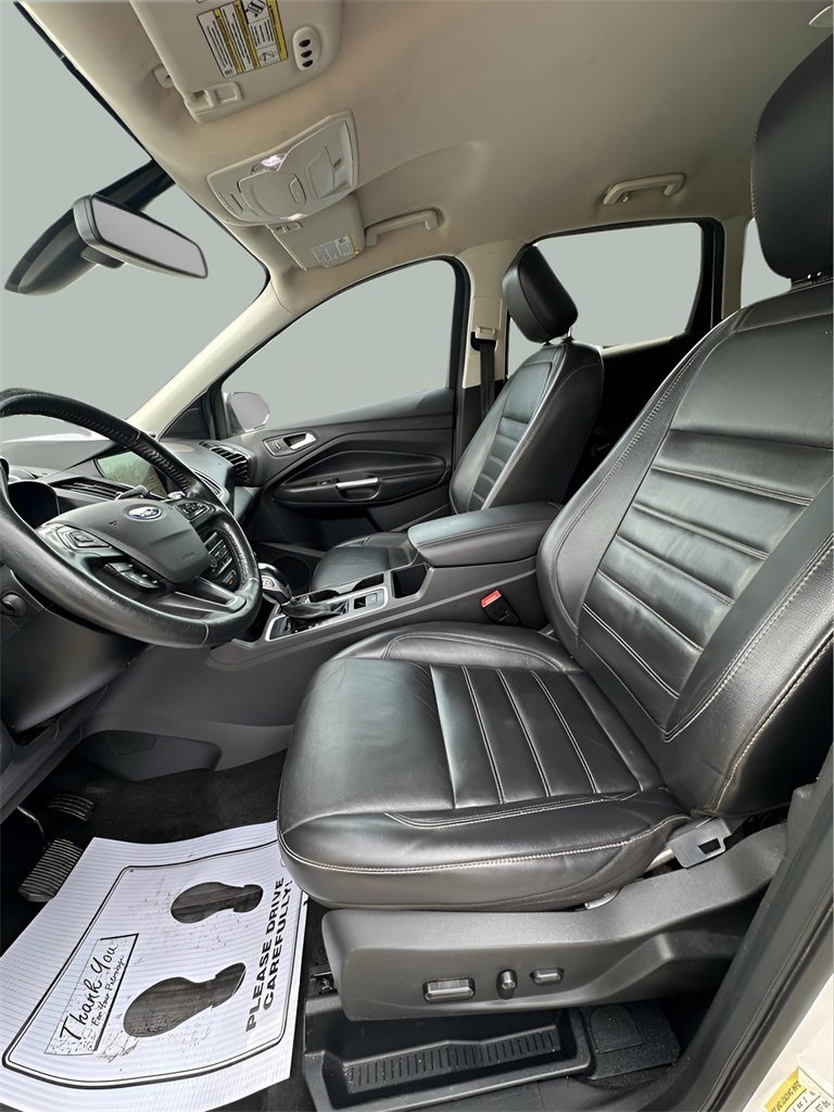 2019 Ford Escape Titanium photo 12