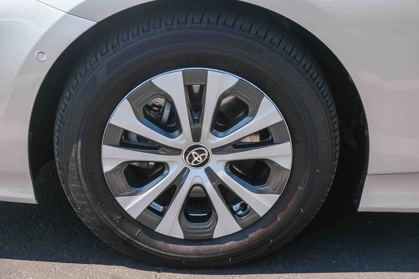 2022 Toyota Prius Prime Limited photo 6