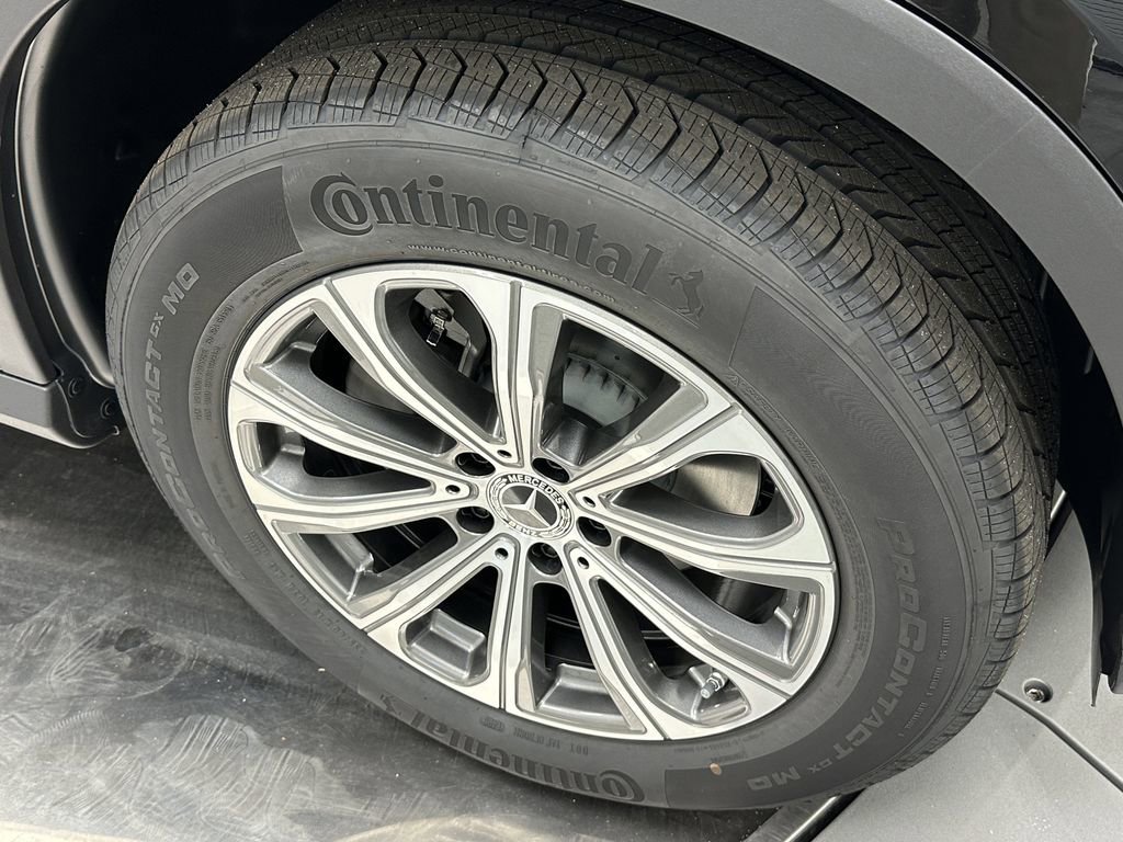 2026 Mercedes Benz GLC 300 photo 14