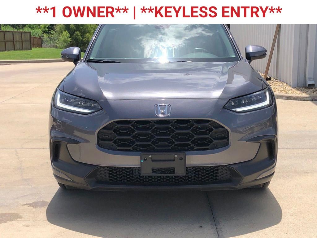 2025 Honda HR-V LX photo 2