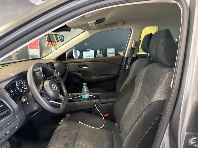 Used 2023 GUN METALL Nissan SV image 24