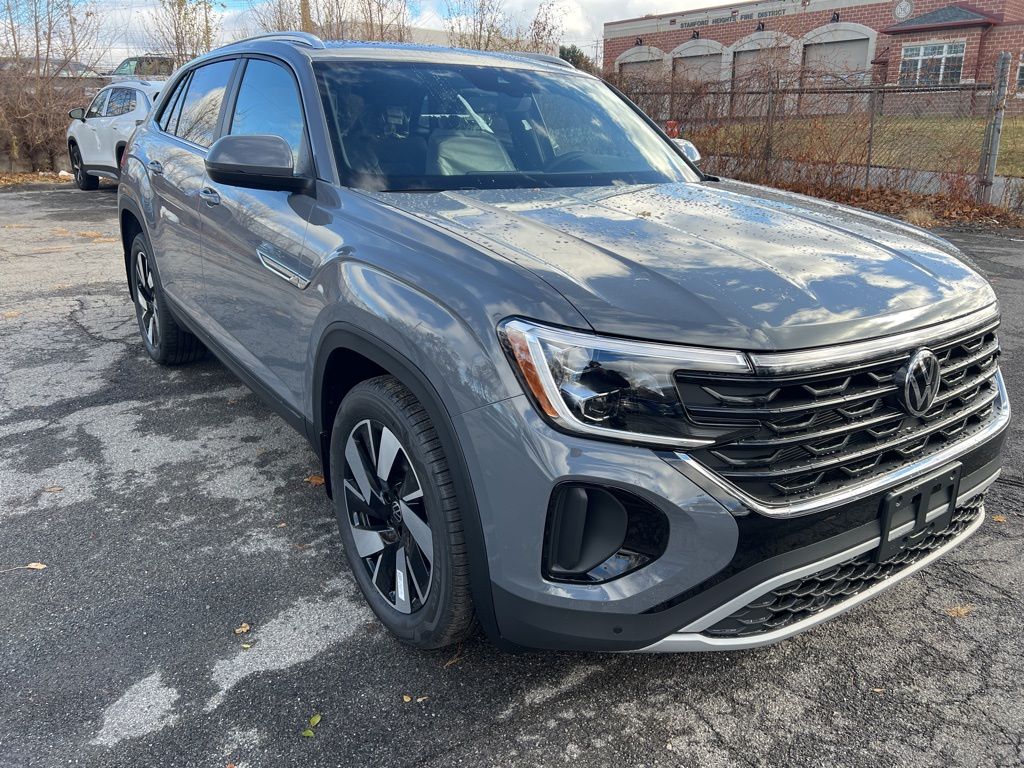 2026 Volkswagen Atlas Cross Sport SE Technology photo 3