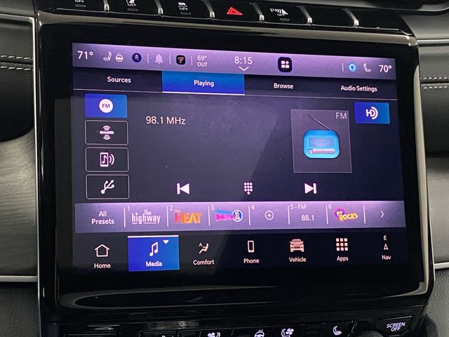 2025 Jeep Grand Cherokee Limited photo 17