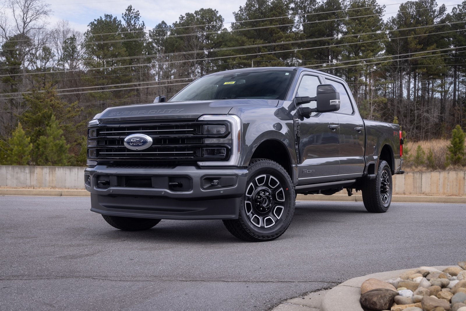 2026 Ford F-250 Super Duty Platinum's photo