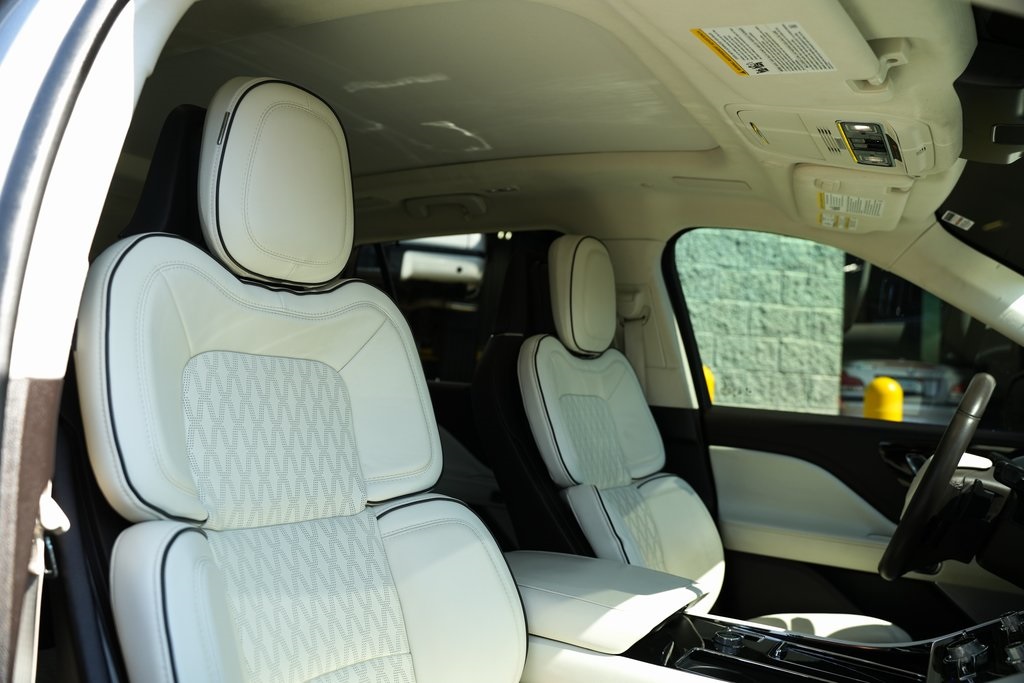 2022 Lincoln Aviator Black Label Grand Touring photo 13