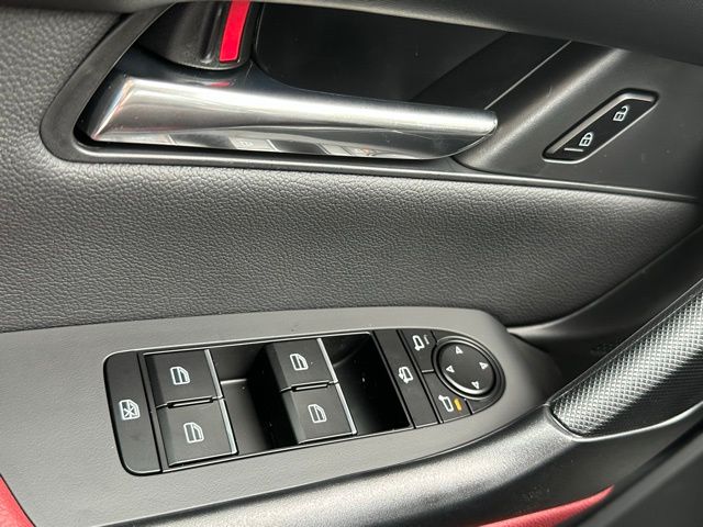 2025 Mazda CX-50 Premium Plus photo 16