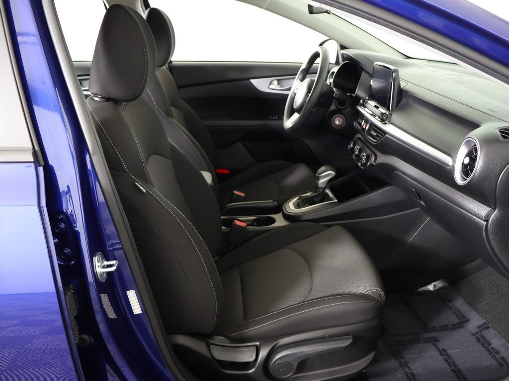 2023 Kia Forte LXS photo 27