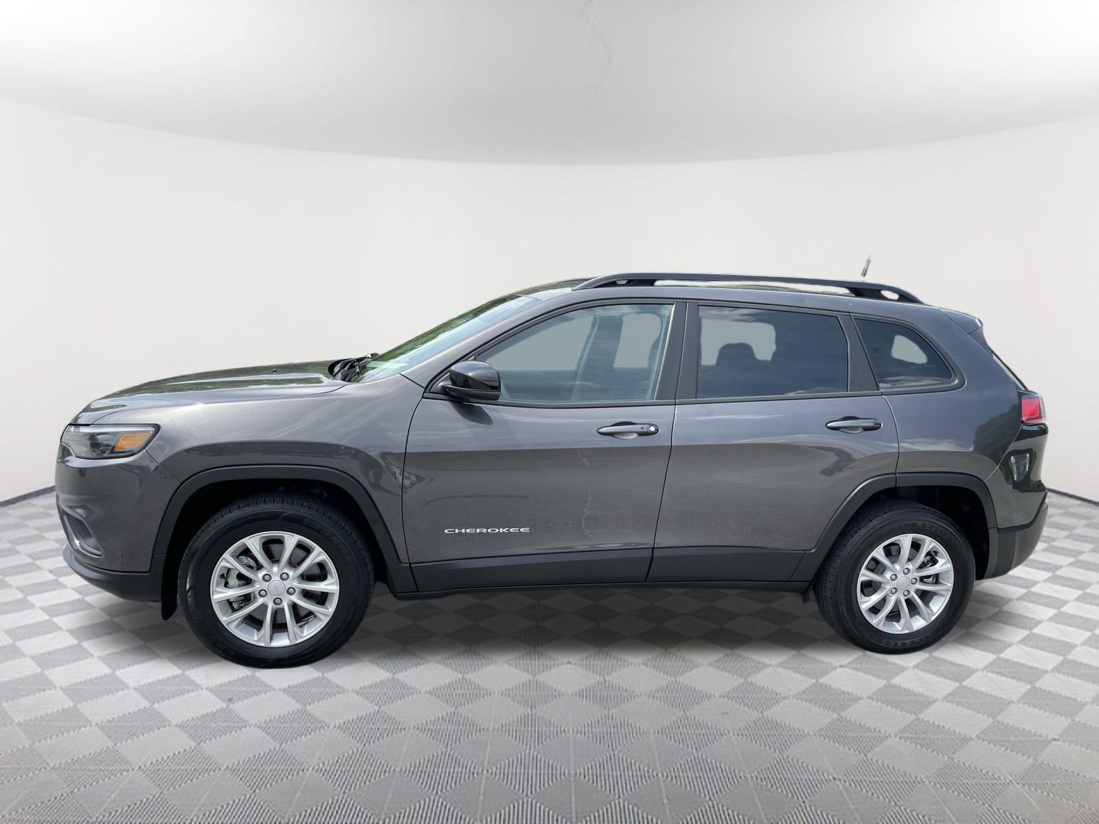 Used 2022 Jeep Cherokee Latitude Lux with VIN 1C4PJMMX2ND553985 for sale in Athens, GA