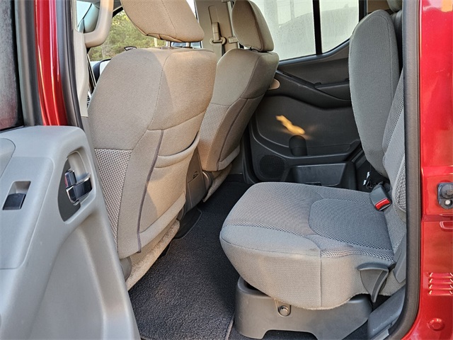 2019 Nissan Frontier SV photo 4