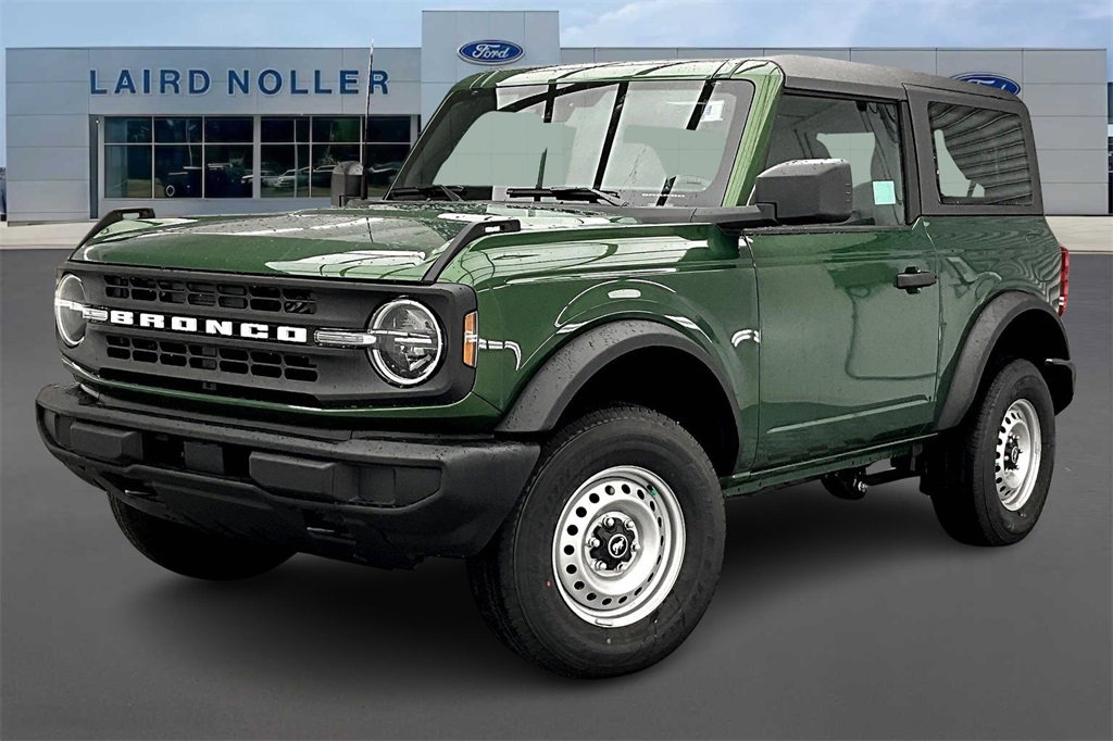 2025 Ford Bronco 2-Door Base's photo