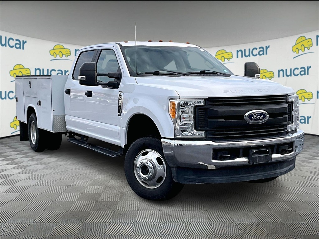 2017 Ford F-350 Base's photo