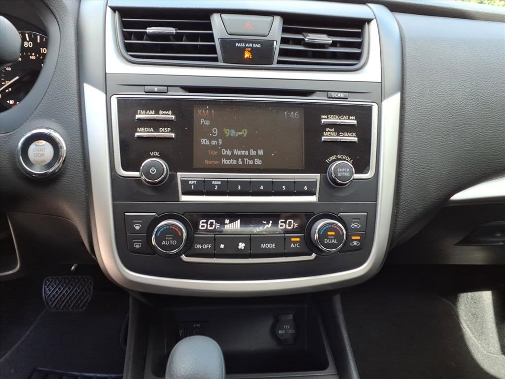 2017 Nissan Altima 2.5 SV photo 18