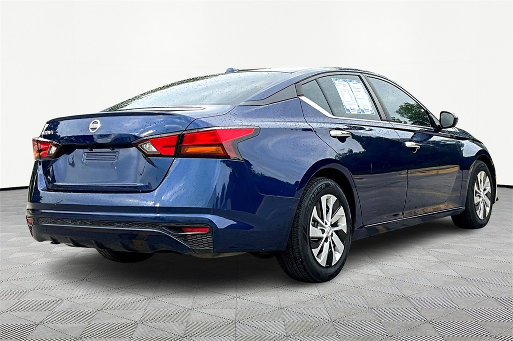 Used 2020 Nissan Altima S with VIN 1N4BL4BV8LC239160 for sale in Kansas City