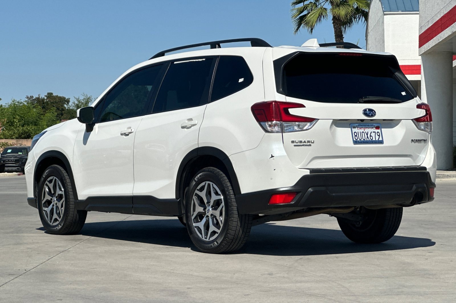 2021 Subaru Forester Premium photo 4
