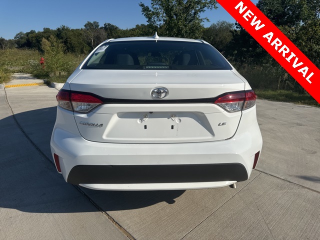 2021 Toyota Corolla LE photo 4