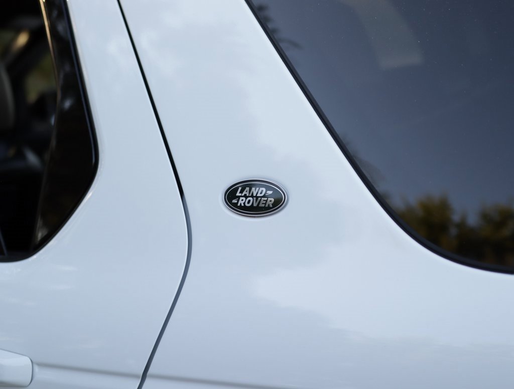 2021 Land Rover Discovery Sport S R-Dynamic photo 33