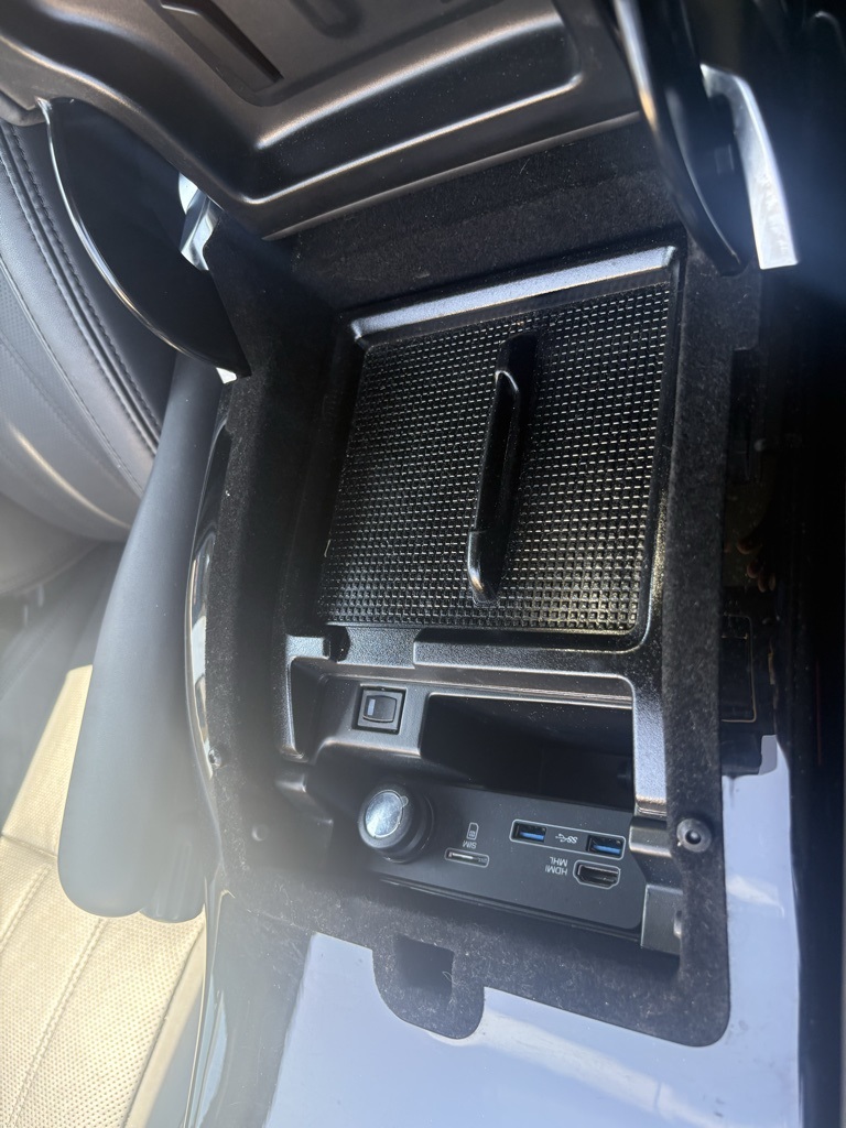 2017 Land Rover Range Rover Supercharged LWB photo 19