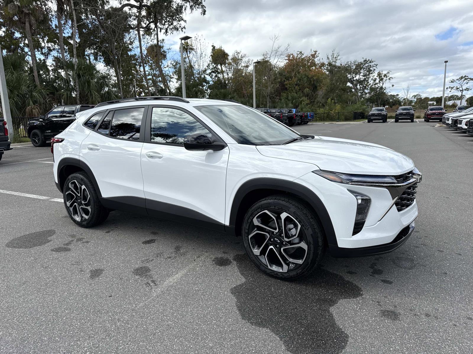 2026 Chevrolet Trax RS's photo