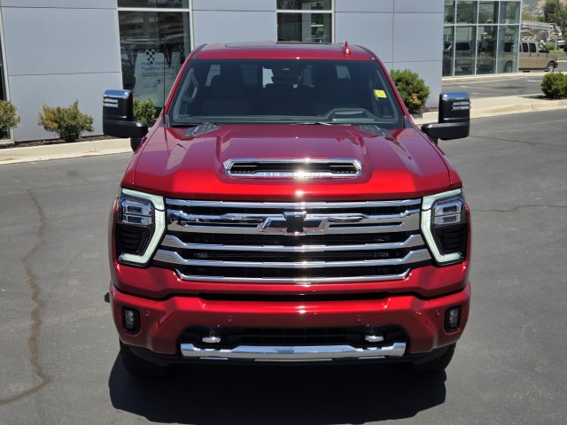 2025 Chevrolet Silverado High Country photo 2