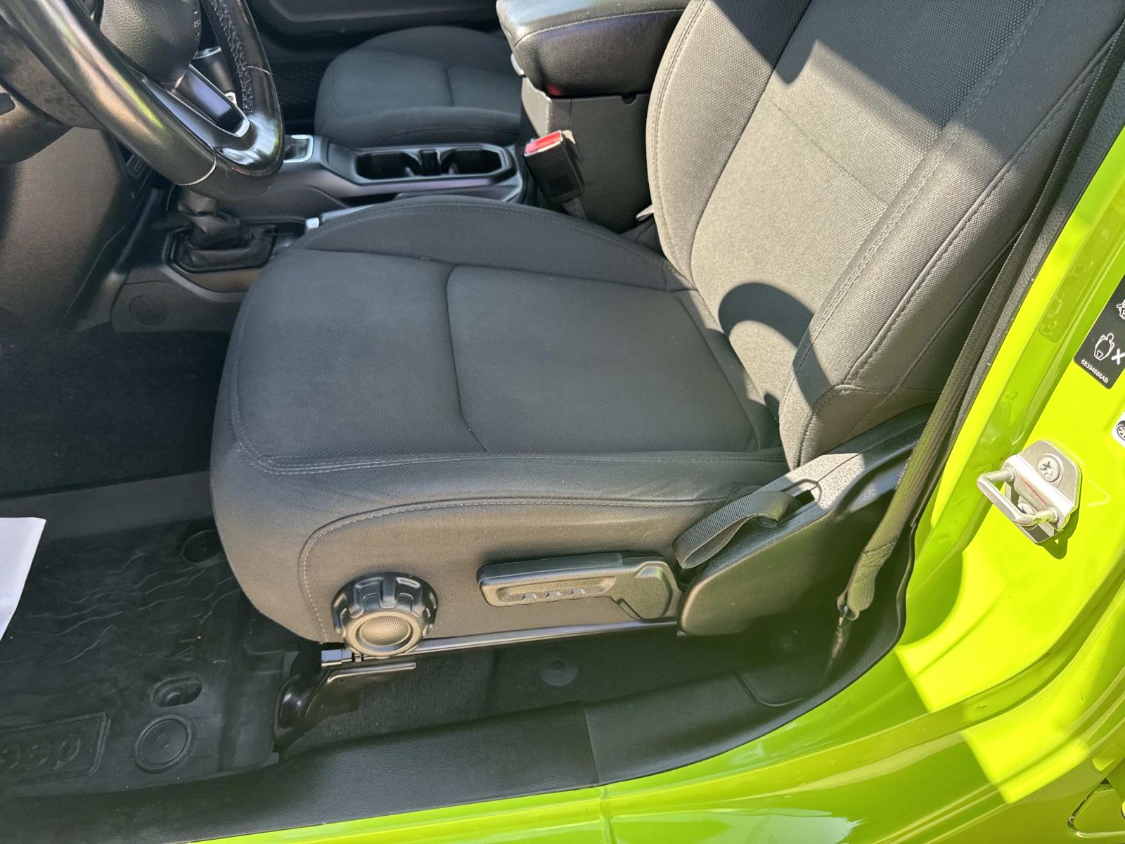 2021 Jeep Wrangler Sport Altitude photo 15