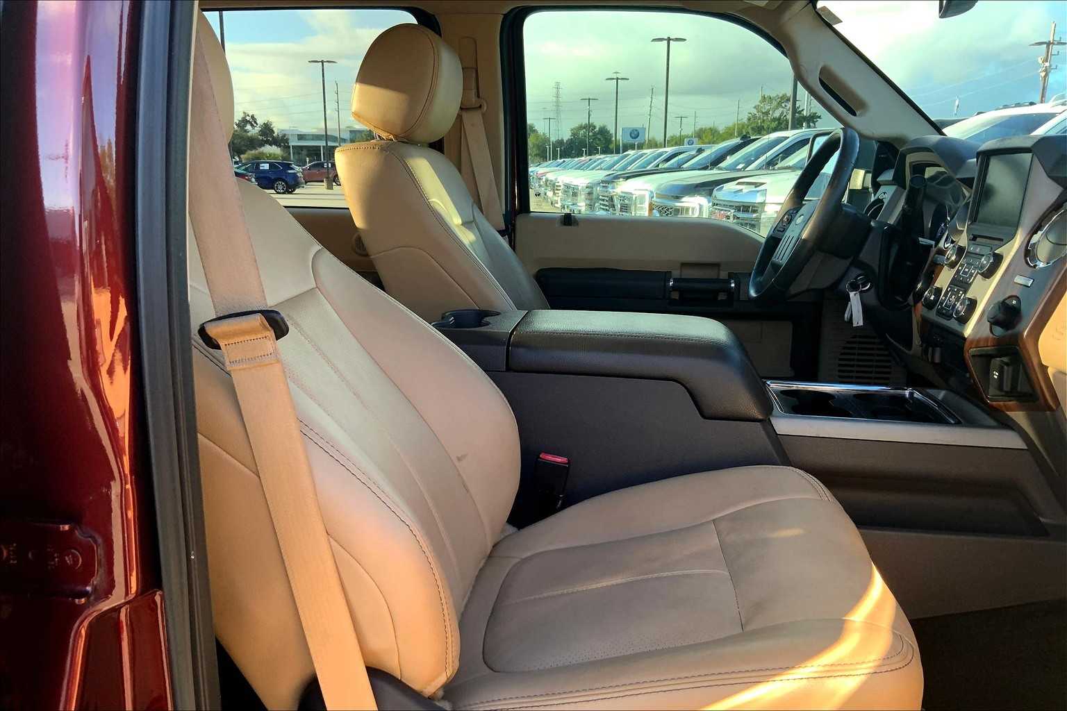2016 Ford F-250 Lariat photo 7
