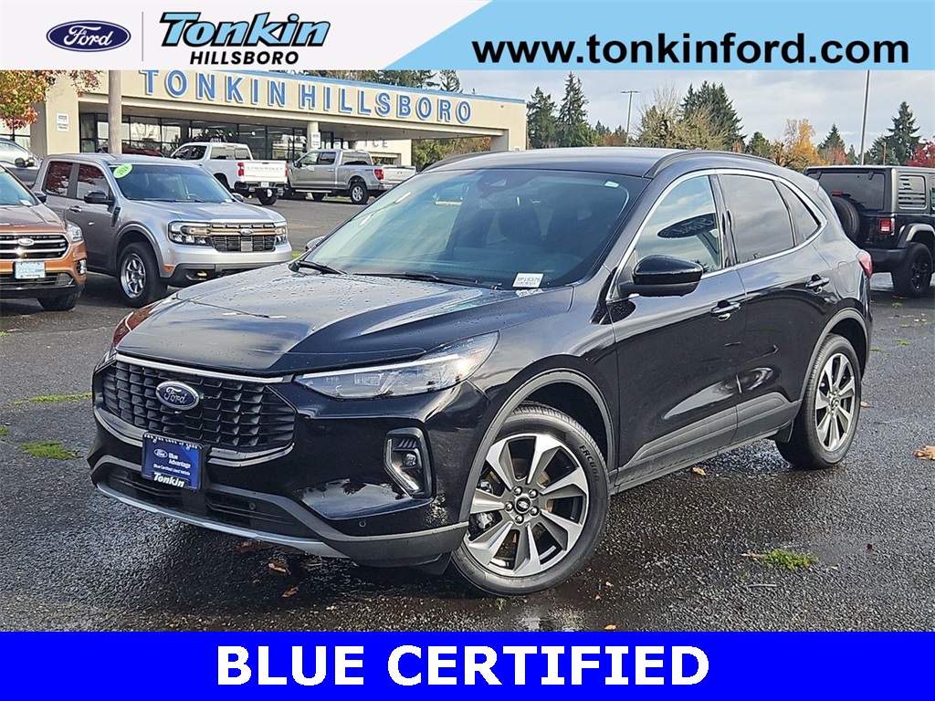 2023 Ford Escape Platinum's photo