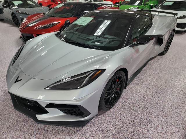 2026 Chevrolet Corvette Stingray 2LT photo 3