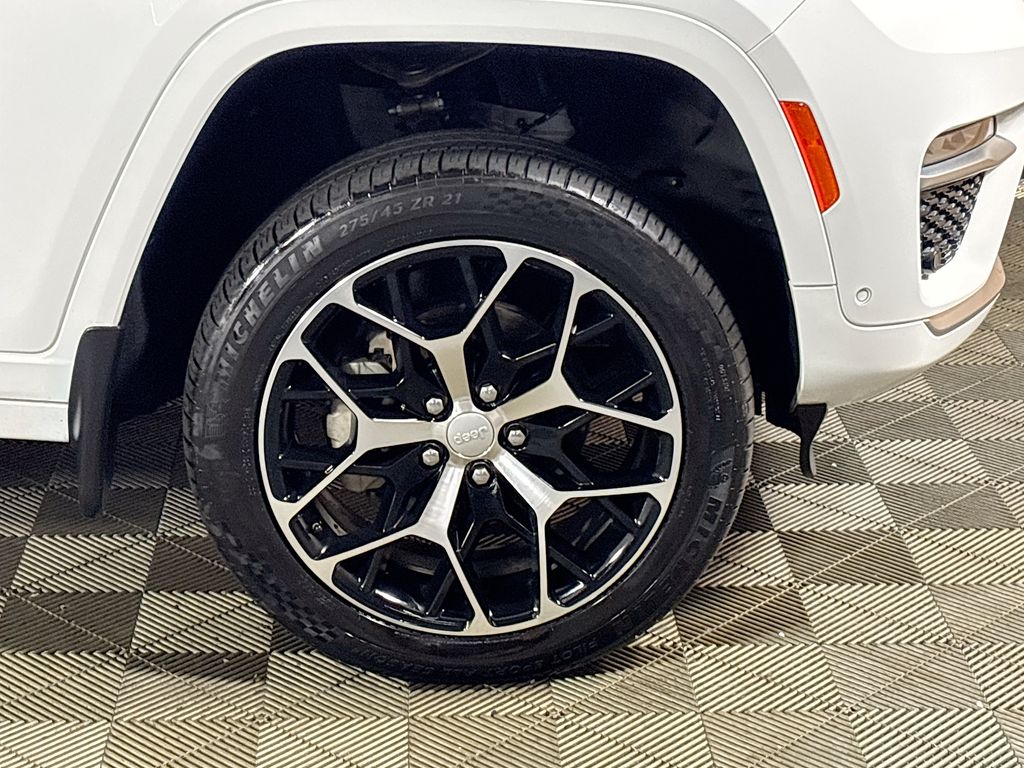 2022 Jeep Grand Cherokee Summit photo 17
