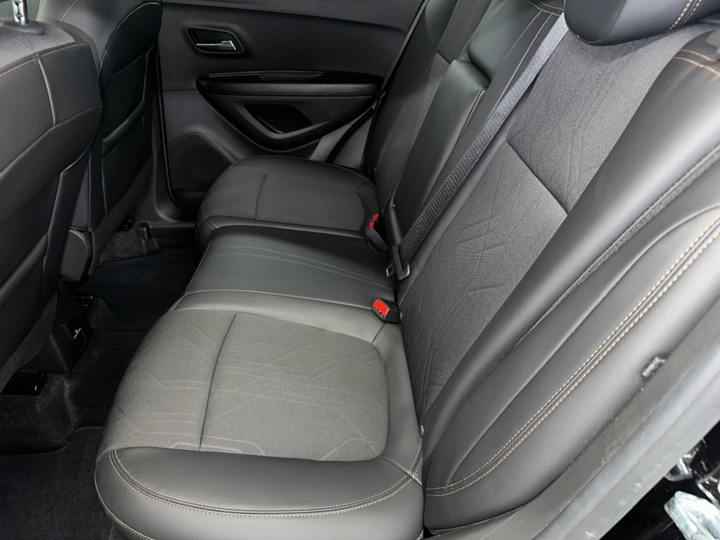2022 Chevrolet Trax LT photo 14