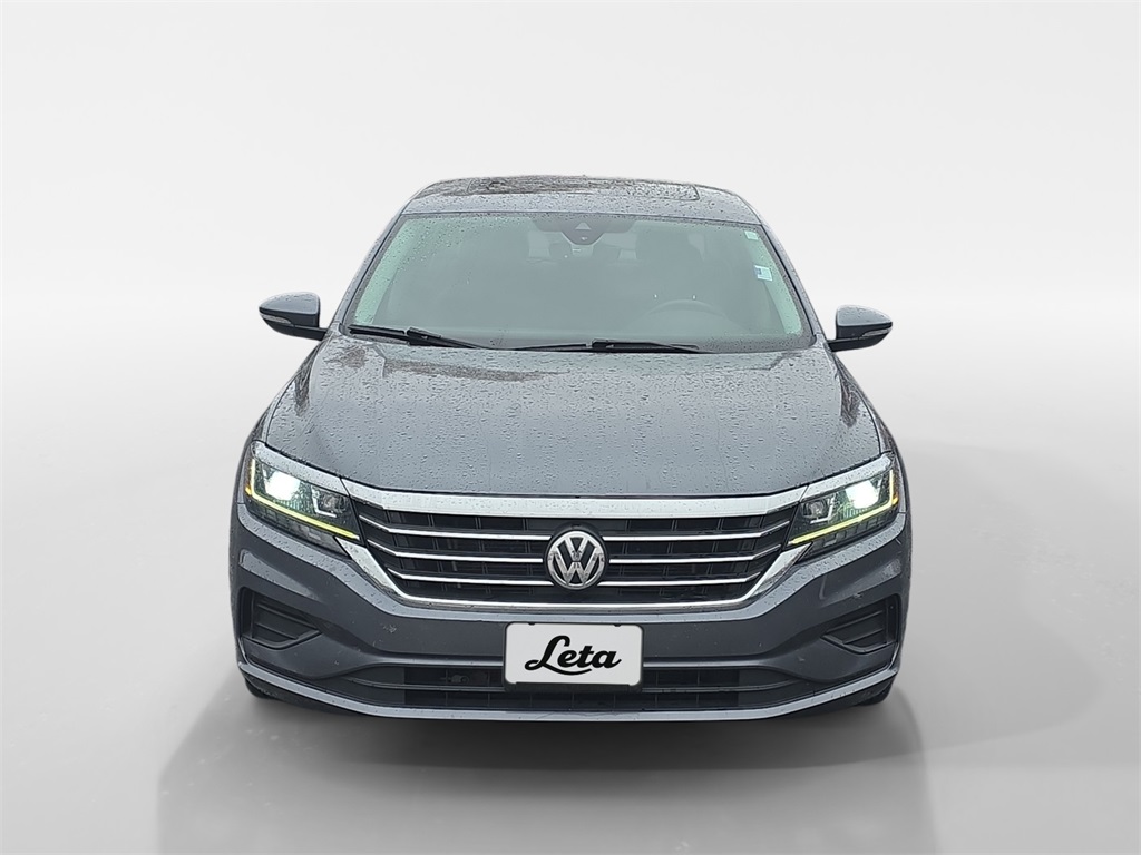 2022 Volkswagen Passat 2.0T SE photo 3