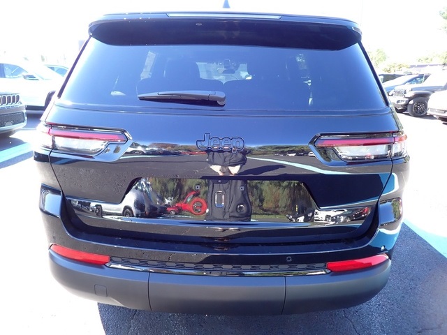 2025 Jeep Grand Cherokee Altitude X photo 3