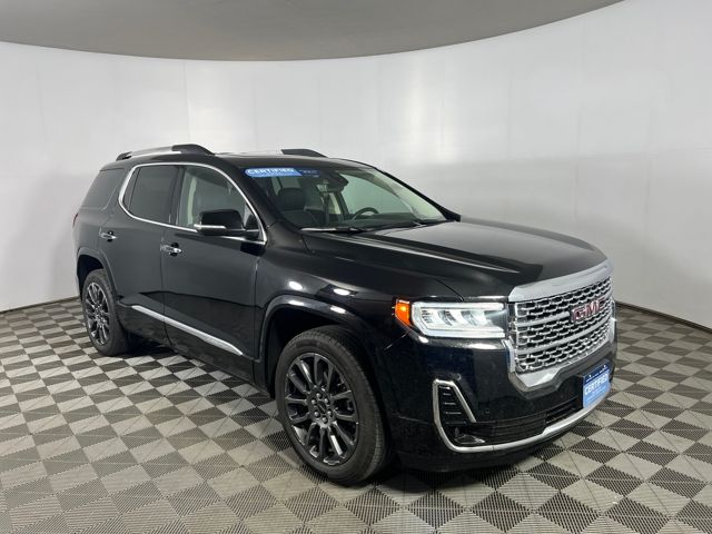 2023 GMC Acadia Denali's photo