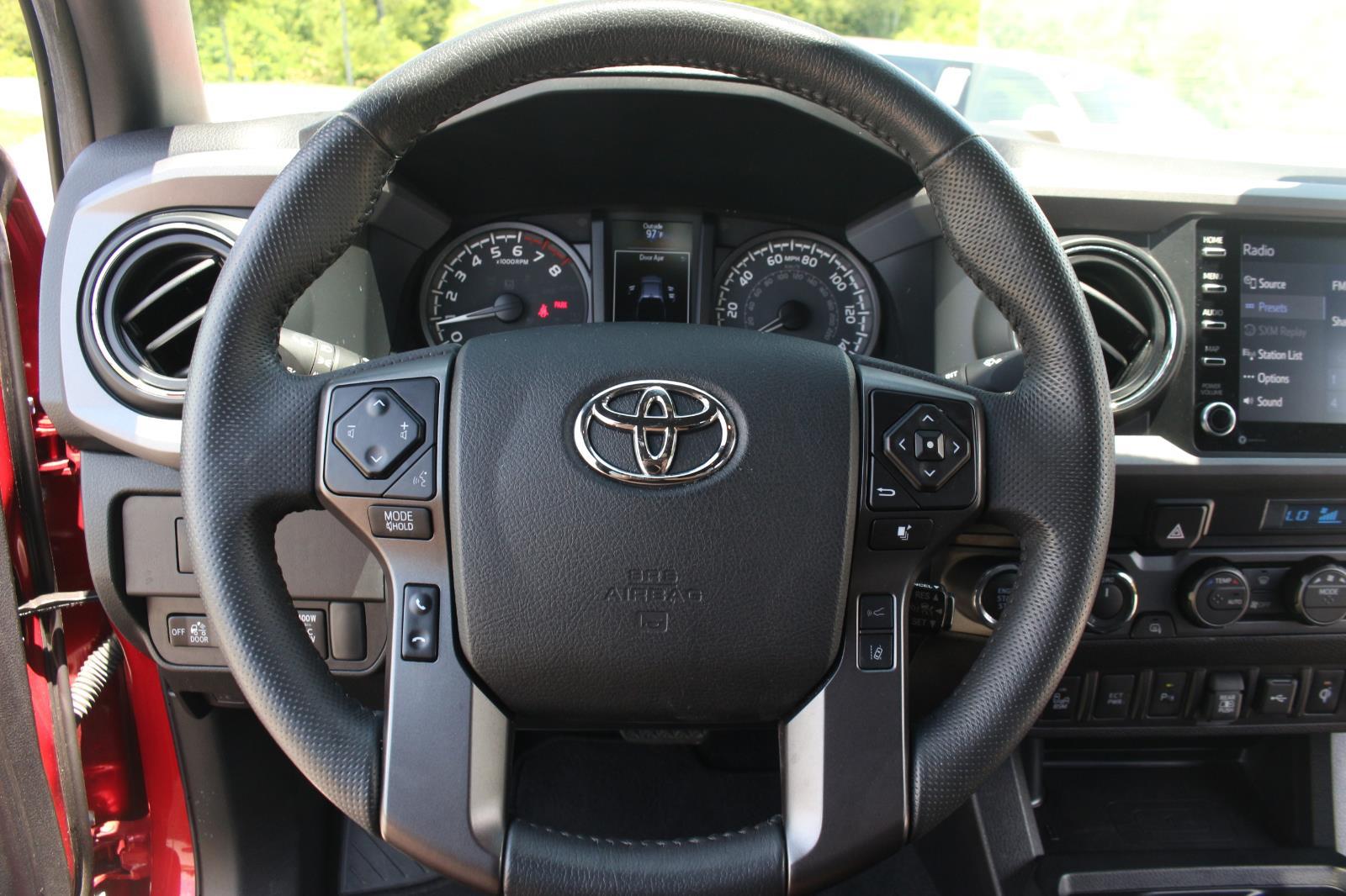 2023 Toyota Tacoma TRD photo 18