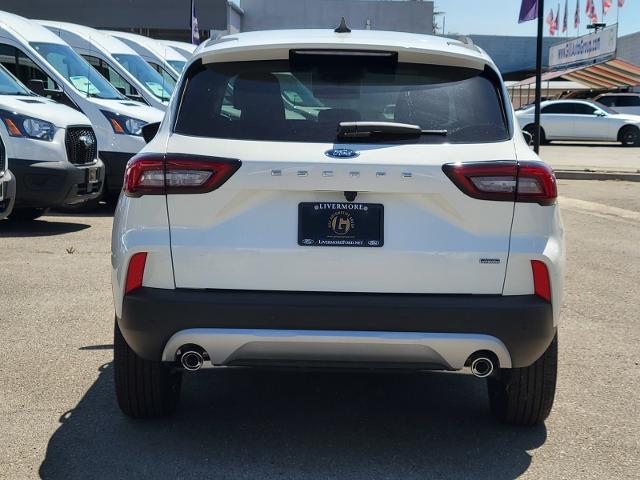 2024 Ford Escape Plug-In Hybrid photo 4