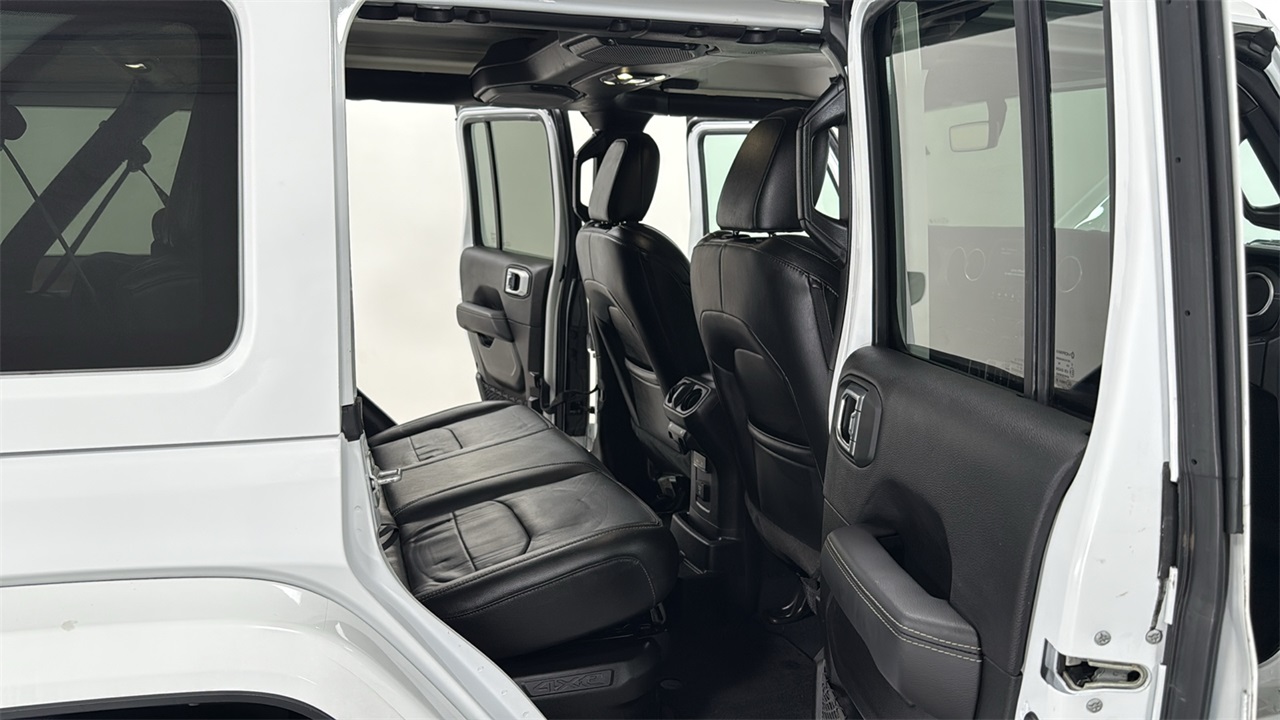 2022 Jeep Wrangler Unlimited Sahara 4xe photo 15