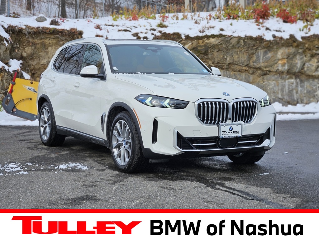 2025 BMW X5 50e's photo