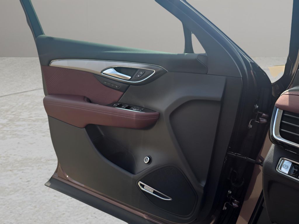 2025 Buick Envision Sport Touring photo 13