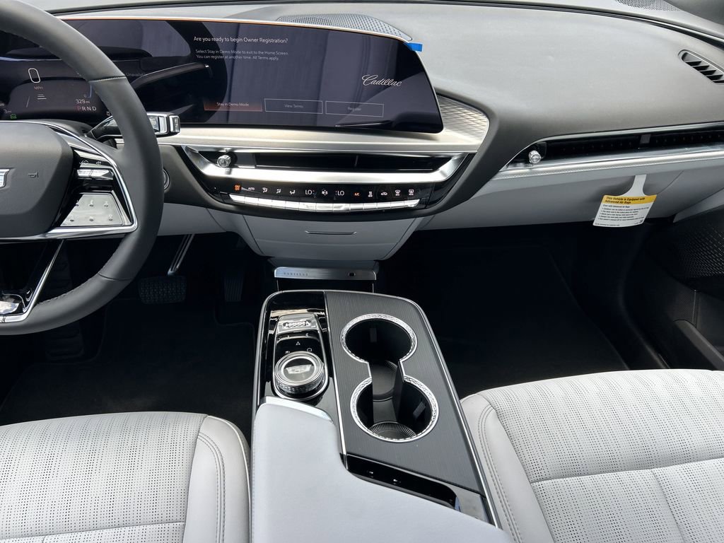 2025 Cadillac Lyriq Sport photo 15