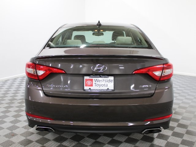 2016 Hyundai Sonata Premium Sport Limited 2.0T photo 4