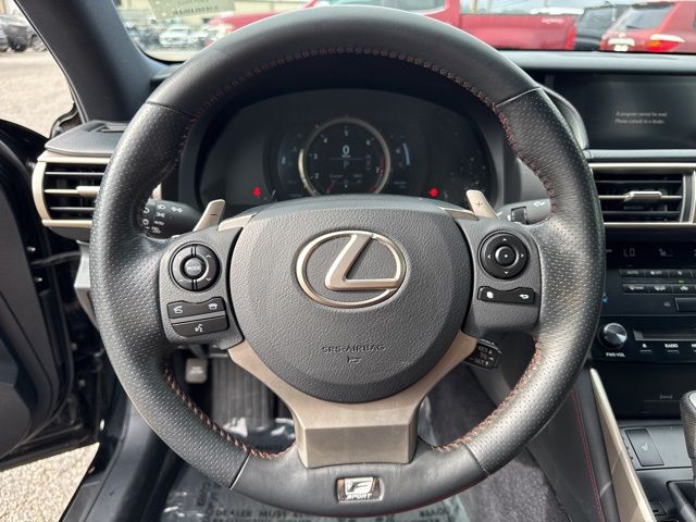 2014 Lexus IS 350 photo 22