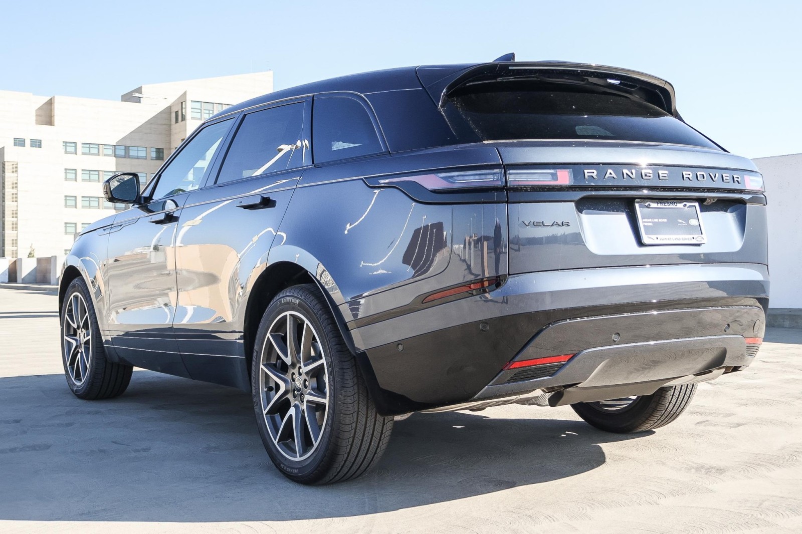 2026 Land Rover Range Rover Velar SE photo 6