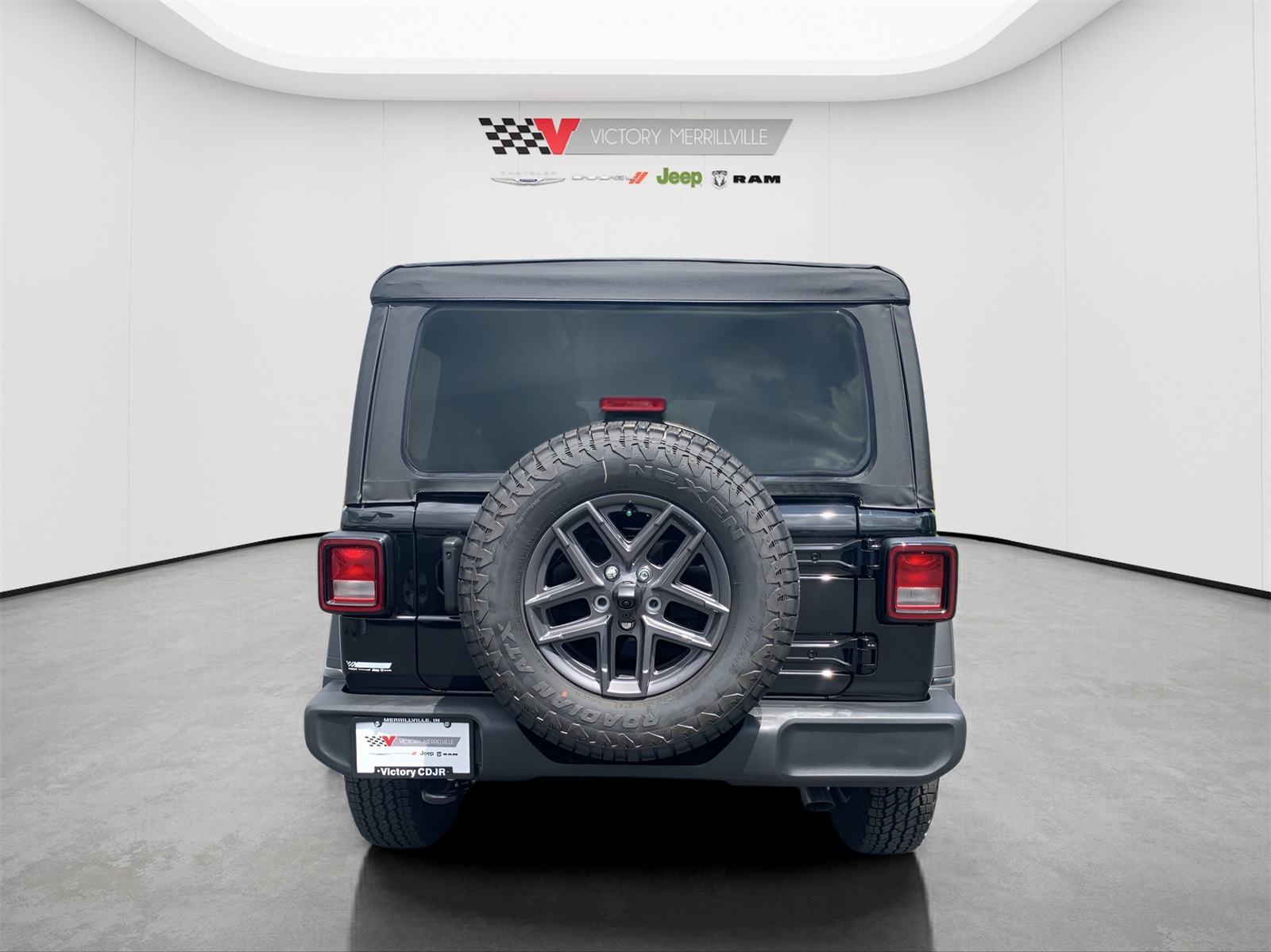 2025 Jeep Wrangler Sport S photo 4