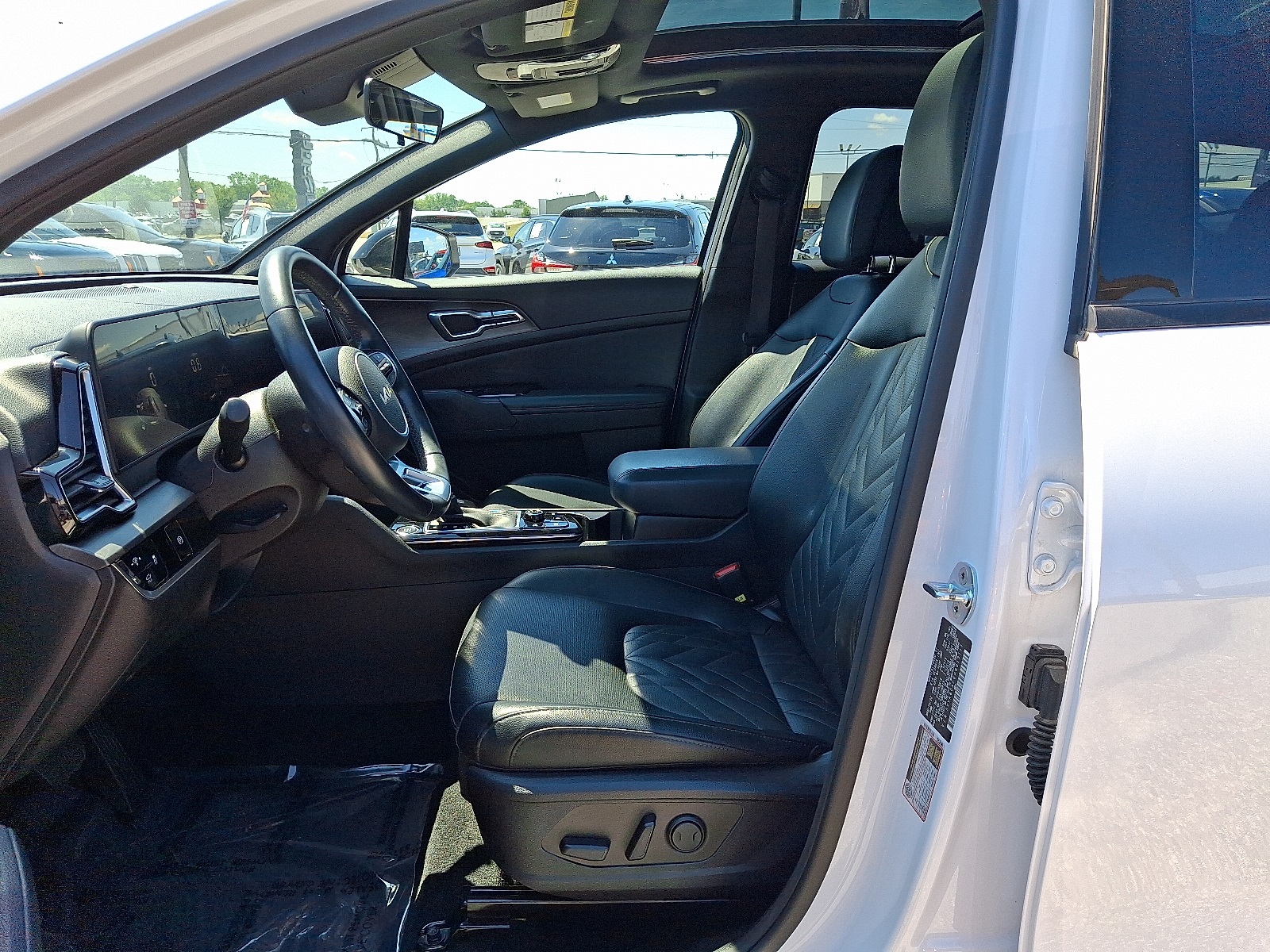 2023 Kia Sportage X-Line photo 12