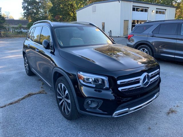 2021 Mercedes Benz GLB 250 photo 2