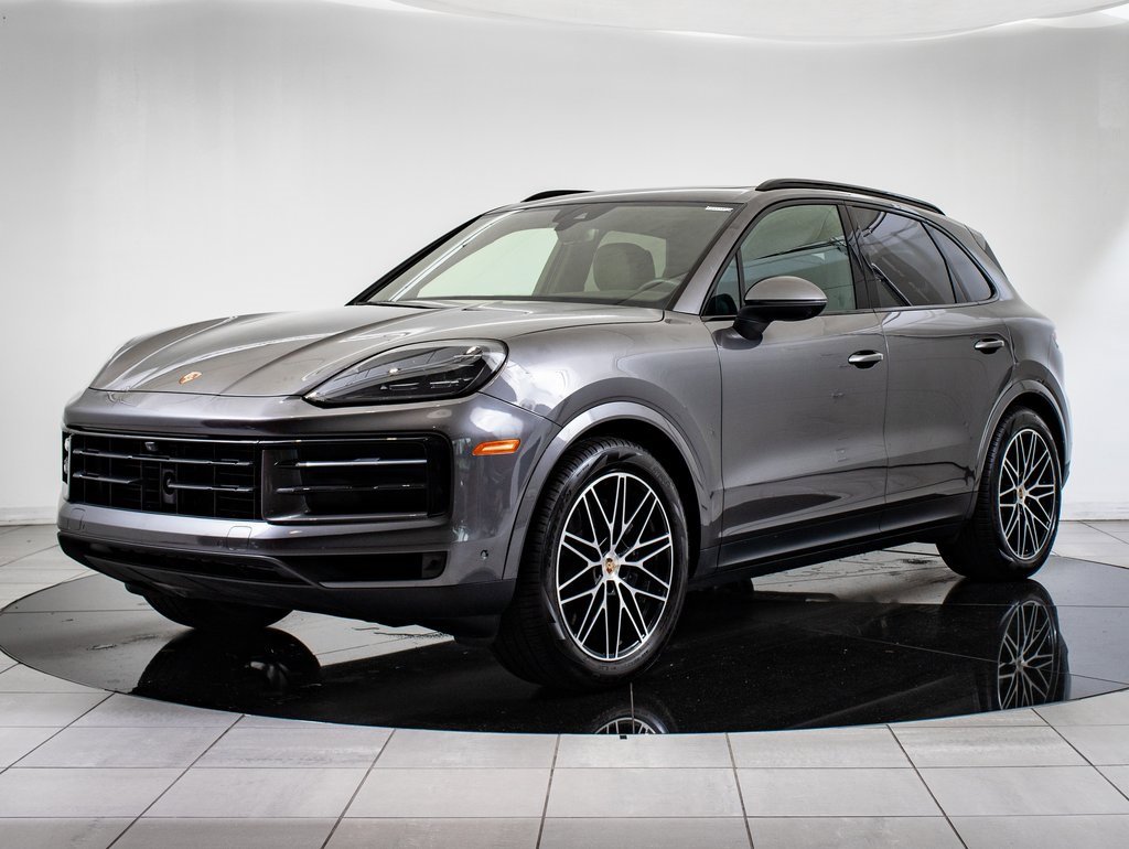 2024 Porsche Cayenne Base's photo