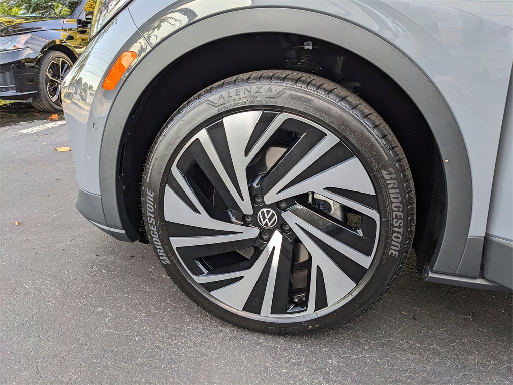 2025 Volkswagen ID.4 Pro Plus photo 27