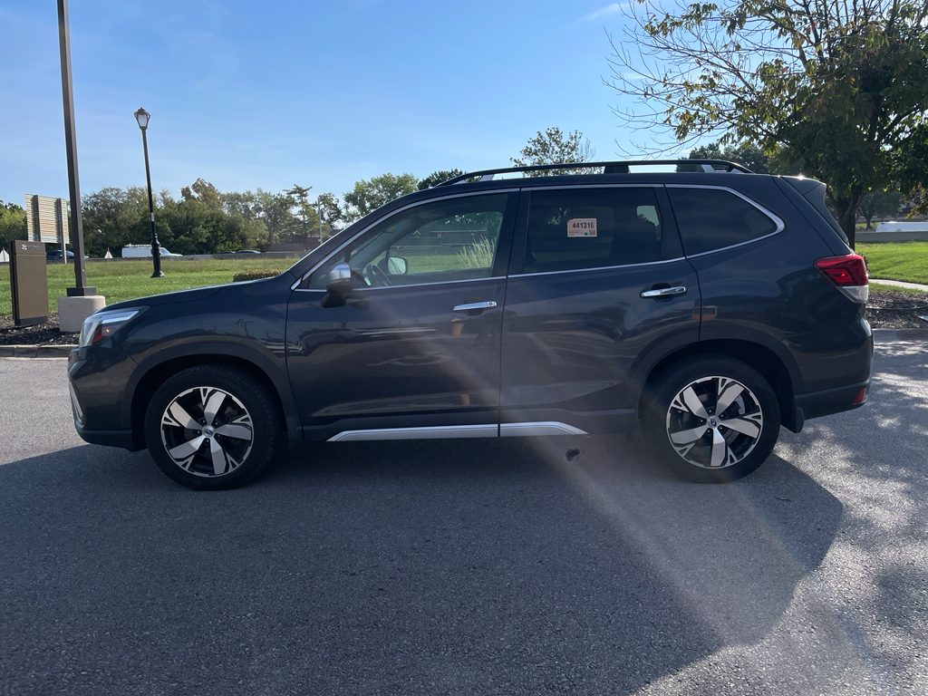 Used 2019 Subaru Forester Touring with VIN JF2SKAWC0KH418929 for sale in Kansas City
