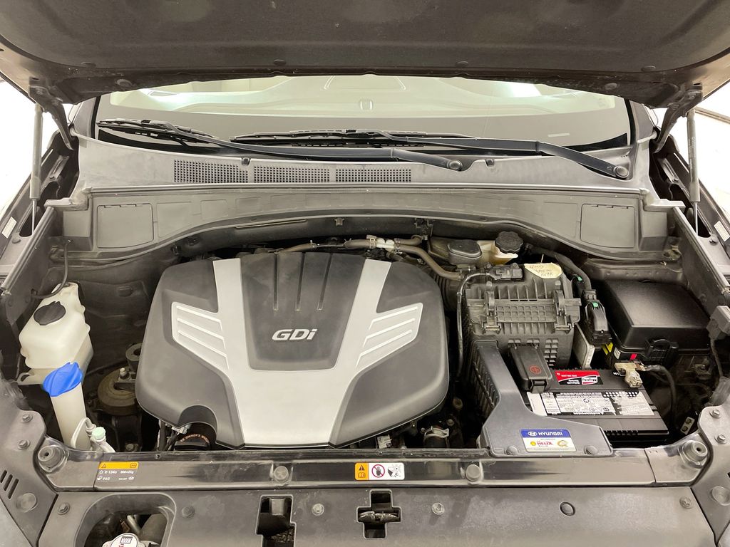 2017 Hyundai Santa Fe SE photo 27