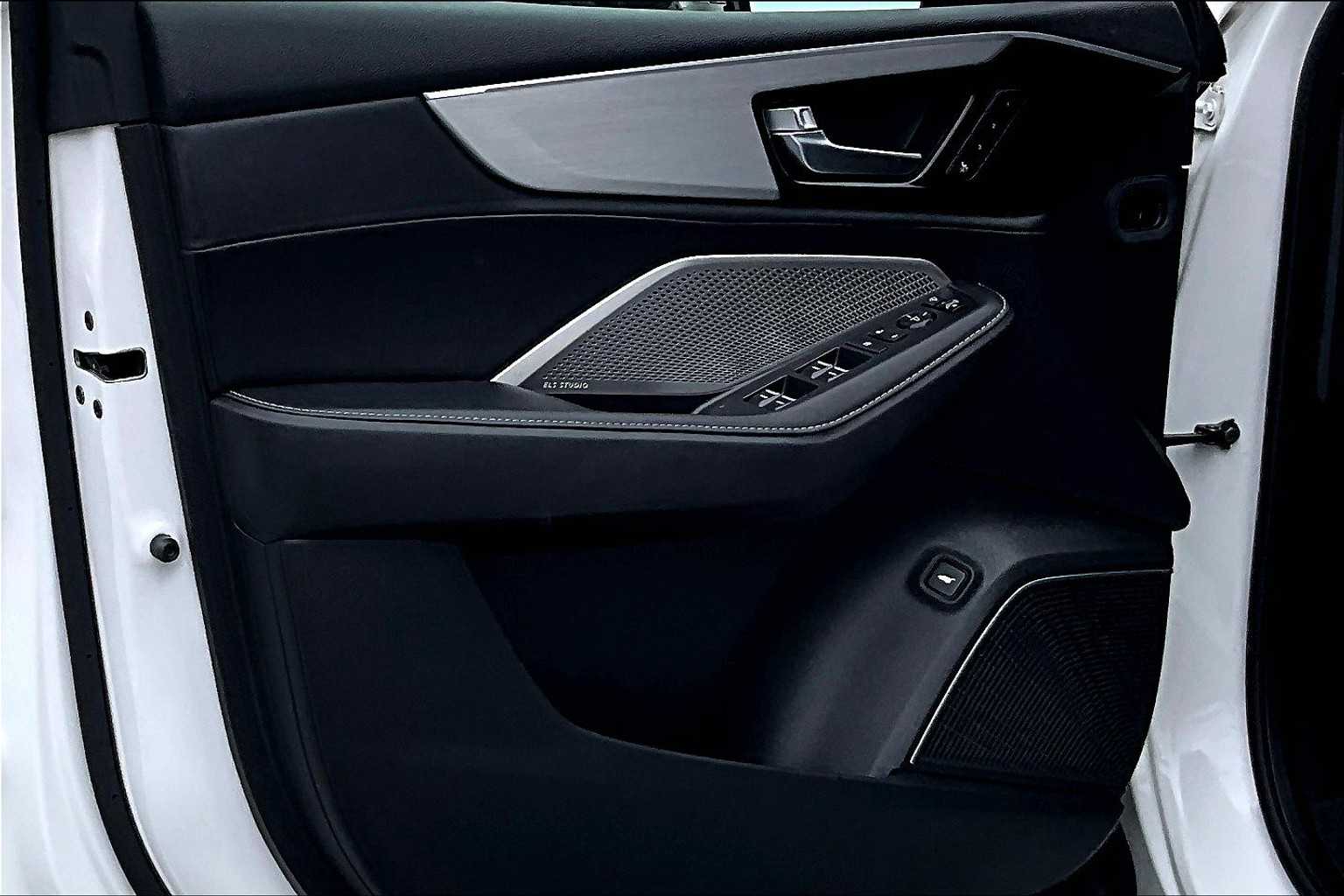 2023 Acura MDX SH-AWD Technology photo 18